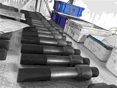 ¿Cuáles son las materias primas para fabricar grafito artificial?